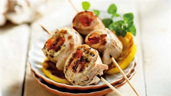 Roladki z indyka z papryką i kaparami