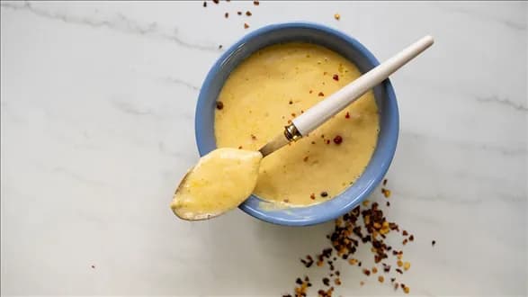 Jogurtowy sos curry mango