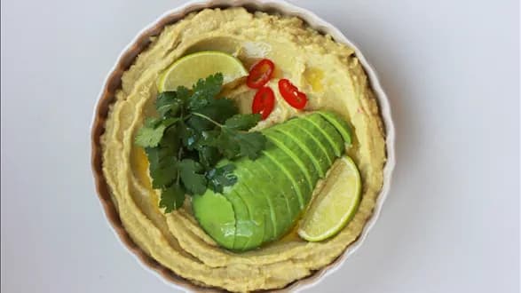 Guacahummus