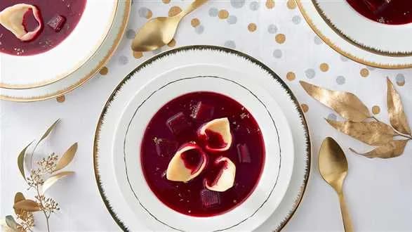 Barszcz czerwony z uszkami