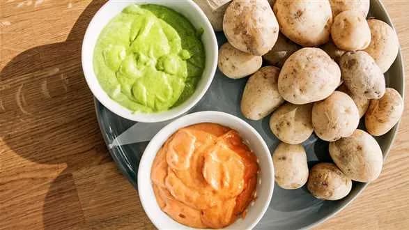 Ziemniaki z 2 sosami