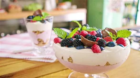 Pudding sernikowy z owocami