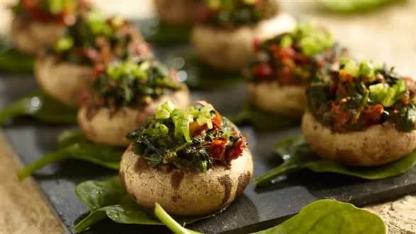 Pieczarki faszerowane ze szpinakiem