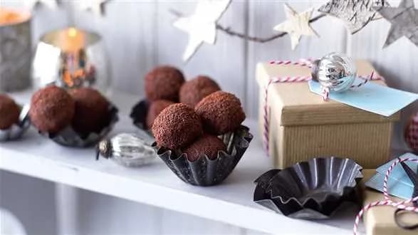 Kulki piernikowe z rumem i ananasem