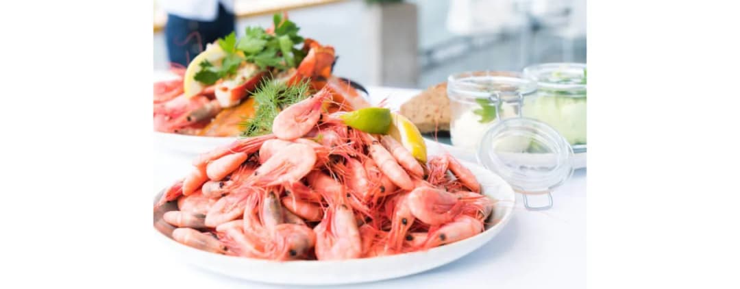 Jak odmrozić krewetki? Oto bezpieczne sposoby bez utraty smaku
