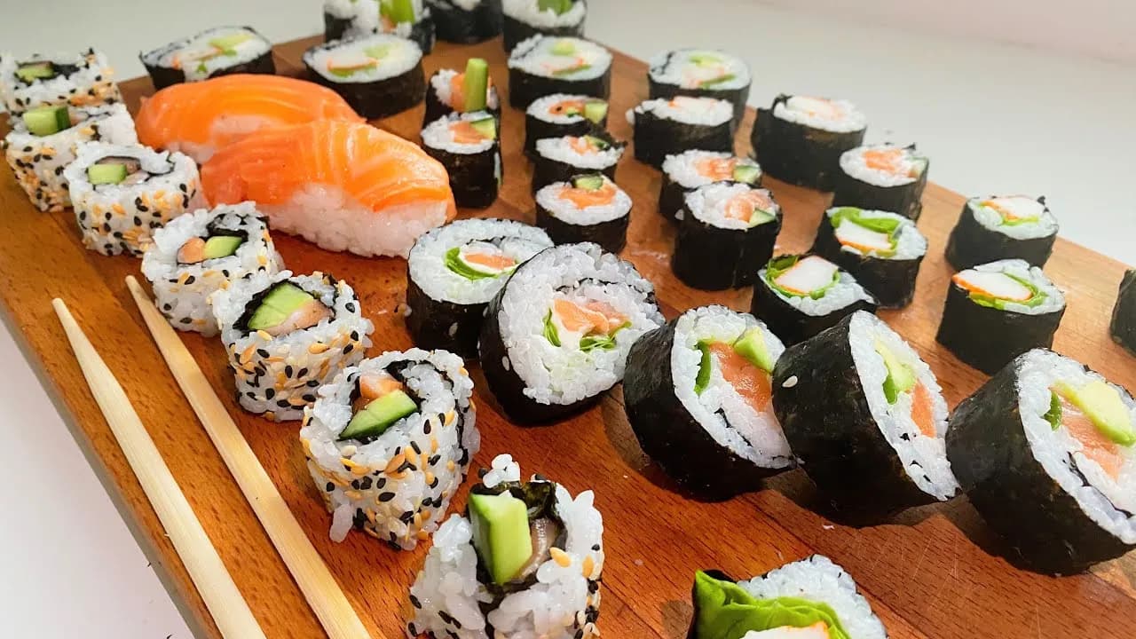 Jak przygotować sushi w domu - proste kroki i najczęstsze błędy