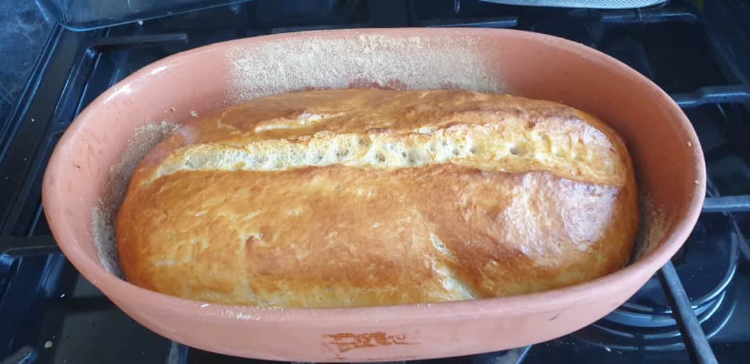 Jak upiec idealny chleb z garnka rzymskiego na drożdżach: przepis krok po kroku