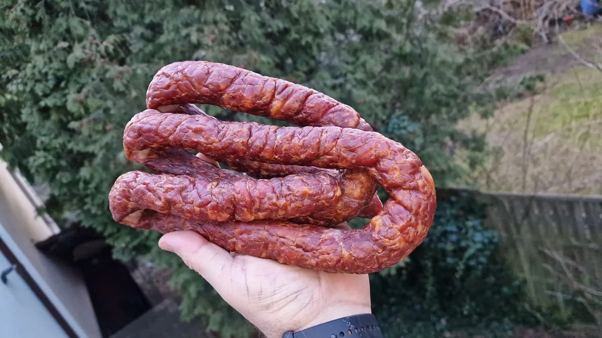 Przepis dziadka na kiełbasę swojską, która oczaruje smakiem