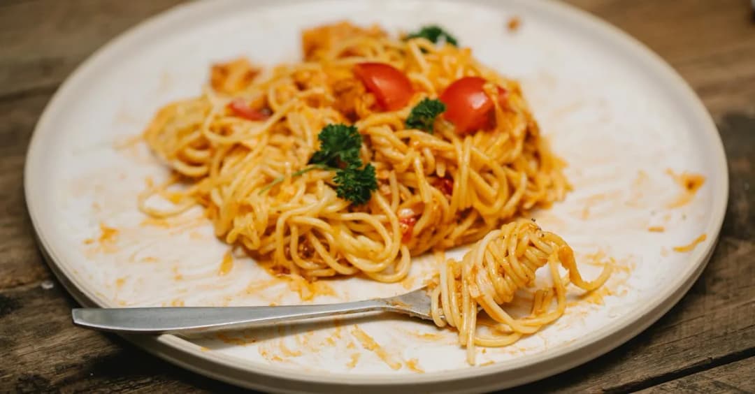 Zupa szczawiowa z ryżem czy makaronem? Oto kulinarne dylematy