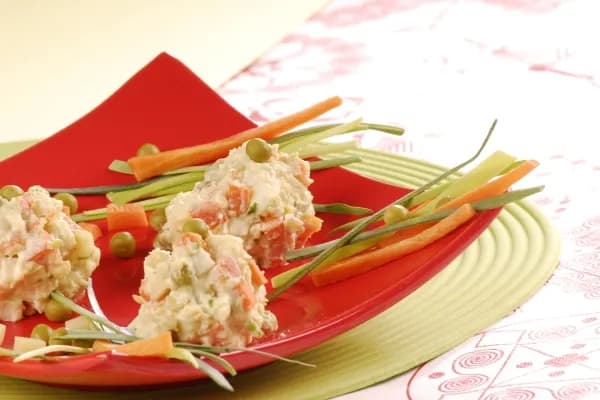 Jak długo gotować warzywa na sałatkę, aby były idealne?