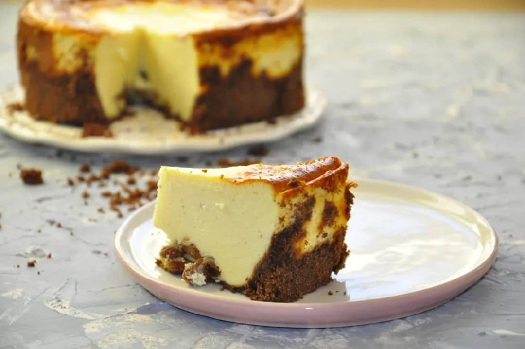 Dietetyczny sernik z wiaderka: prosty przepis na fit deser