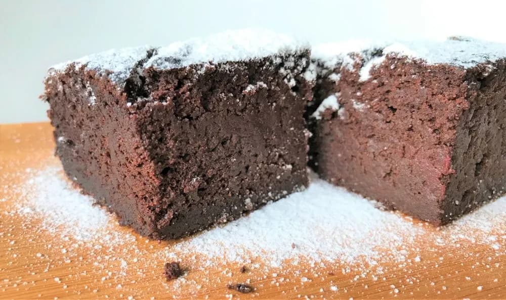 Zdrowe brownie z buraka i banana - fit przepis bez wyrzutów sumienia