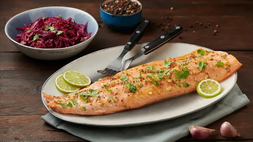 Jakie sałatki do łososia, które zachwycą Twoje podniebienie?