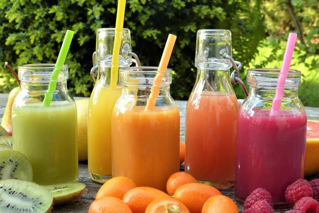 Przepisy na zdrowe koktajle z blendera, które zachwycą Twoje kubki smakowe