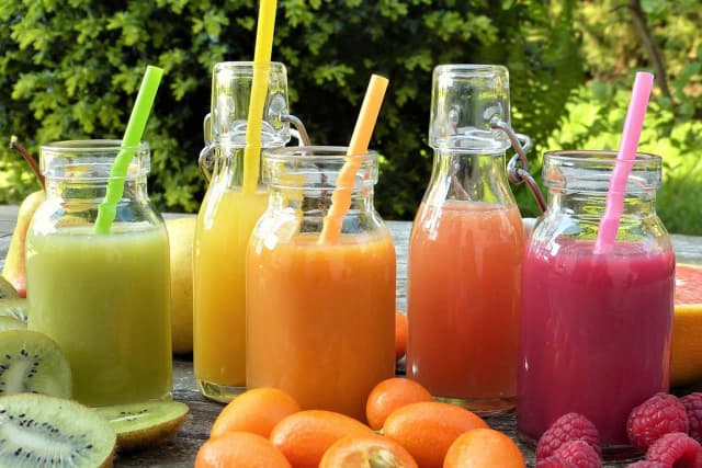 Przepisy na zdrowe koktajle z blendera, które zachwycą Twoje kubki smakowe