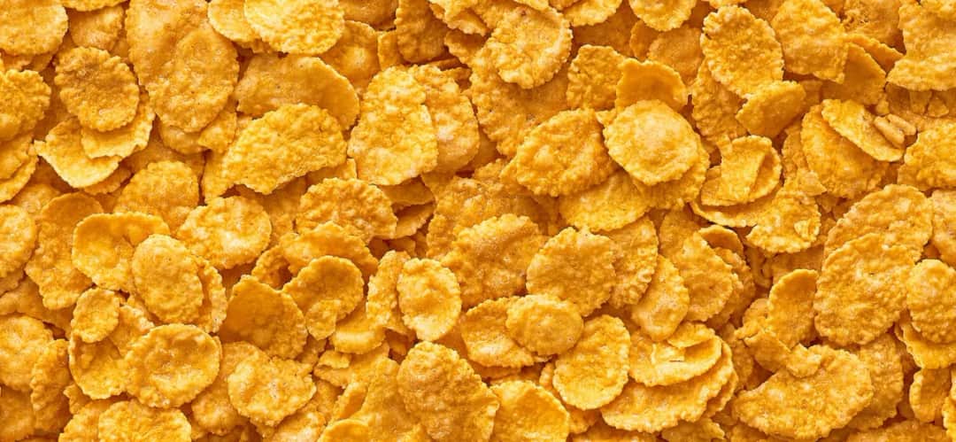 Czym są amerykańskie płatki śniadaniowe? Poznaj ich historię, rodzaje i wartości odżywcze