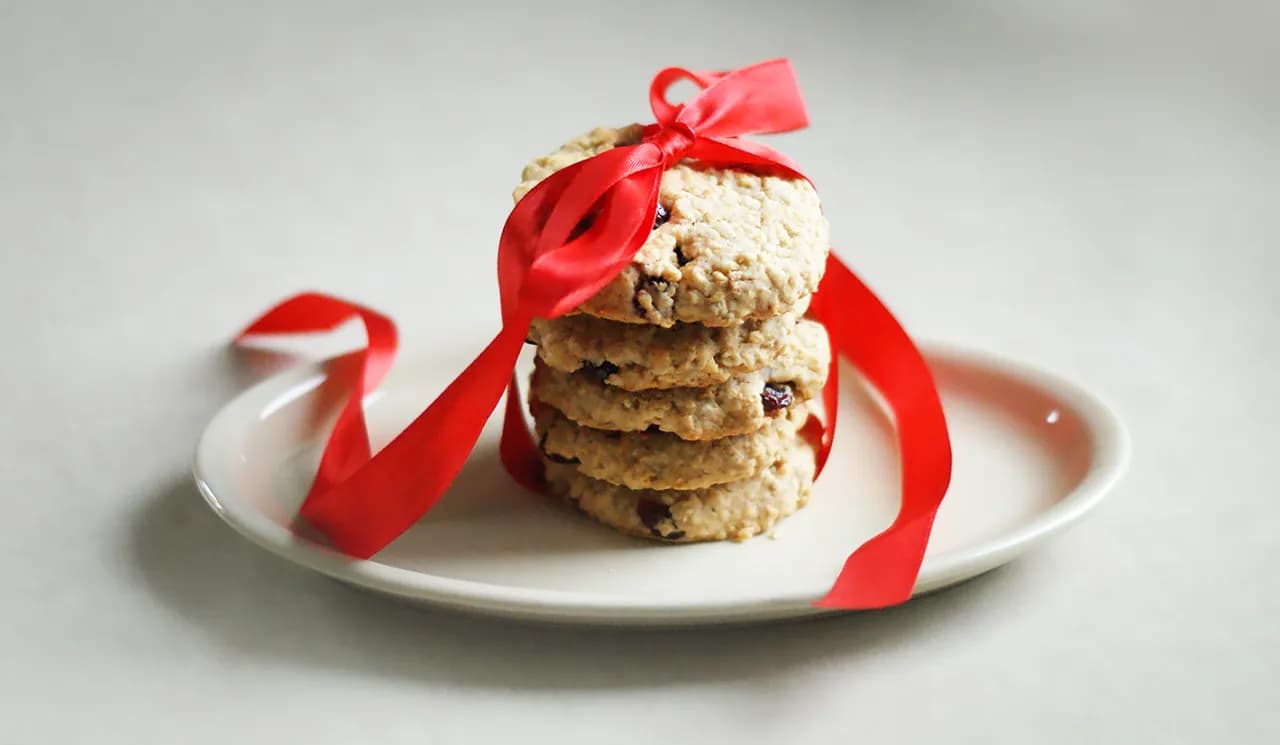 Przepis na zdrowe ciastka owsiane z żurawiną - kompozycja idealna