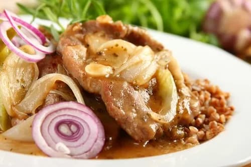 Co zrobić z karkówki? 7 prostych i smakowitych pomysłów na obiad